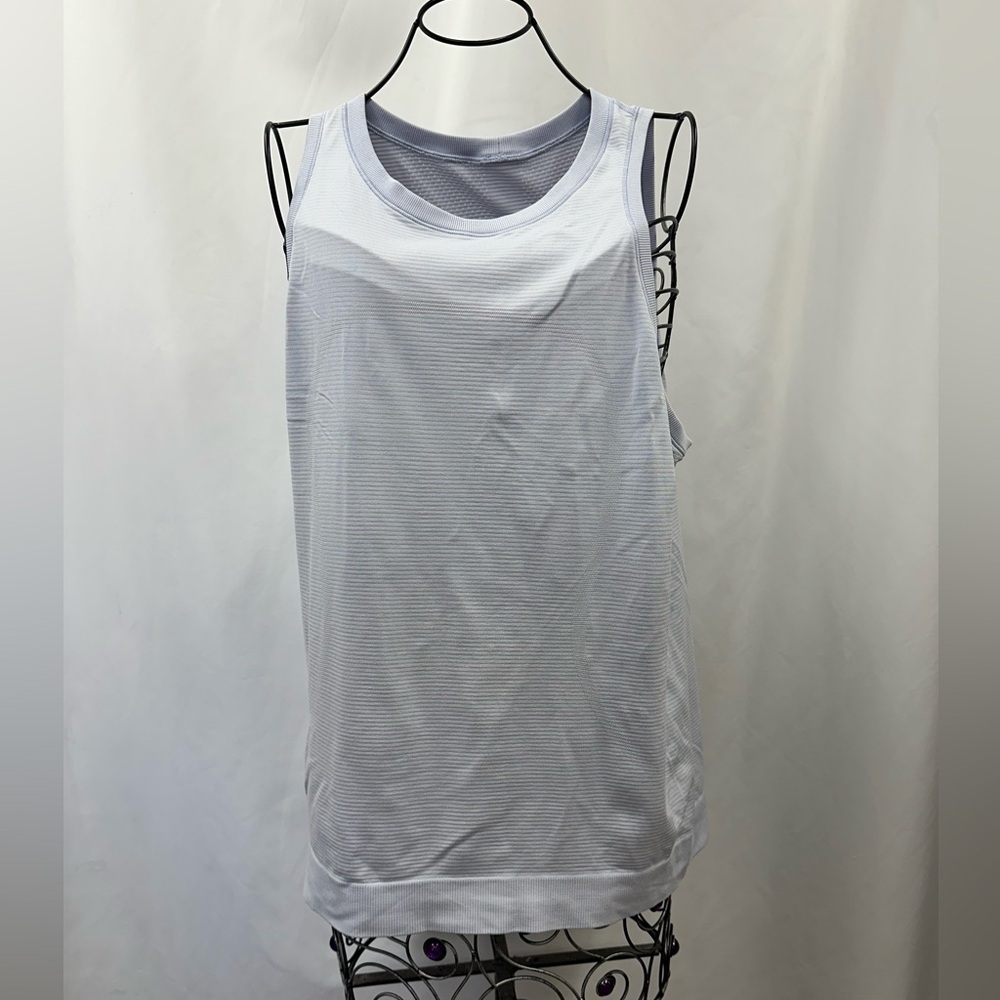 Lululemon periwinkle tank top